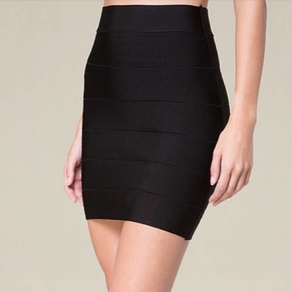 Bebe Grace Demin Look Skirt - Picture 2 of 7